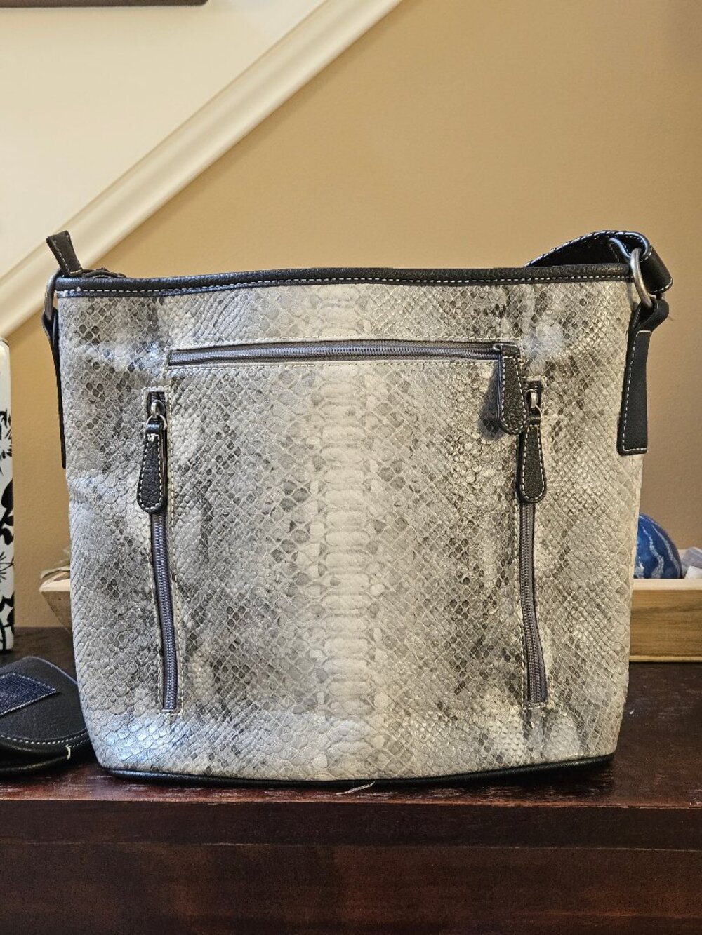 Blazin Roxx Women's Purse W/Concealed Carry Holster, Gray/Black